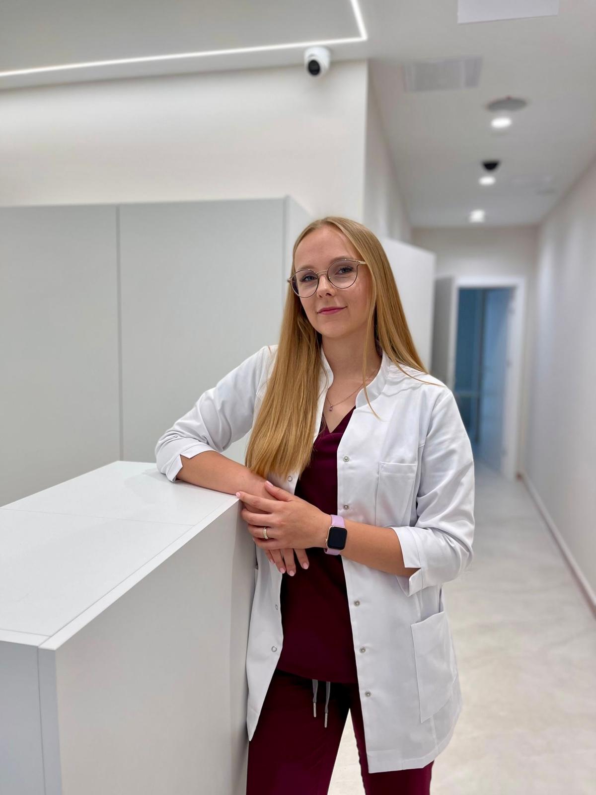 Lek. Karolina Góra-Burdan